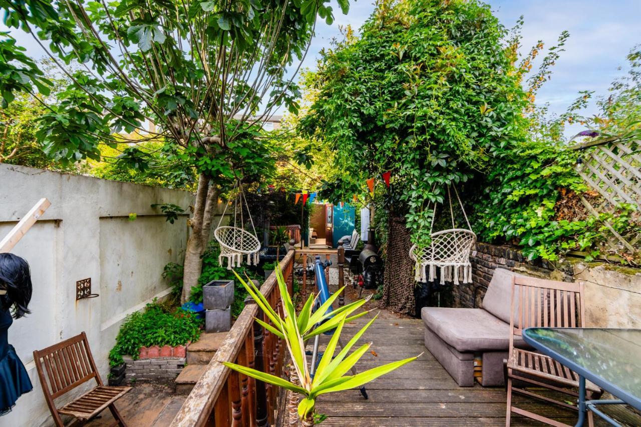Double Room W/Projector & Garden Hot Tub London Exterior photo